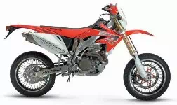 Photo d'un Honda CRM F450 rouge supermotard