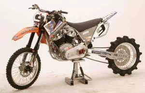Moto pour le Hill-Climbing : Harley 2500cc - 220cv, du Team Peterson USA