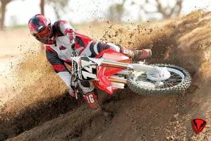 Virage en moto cross